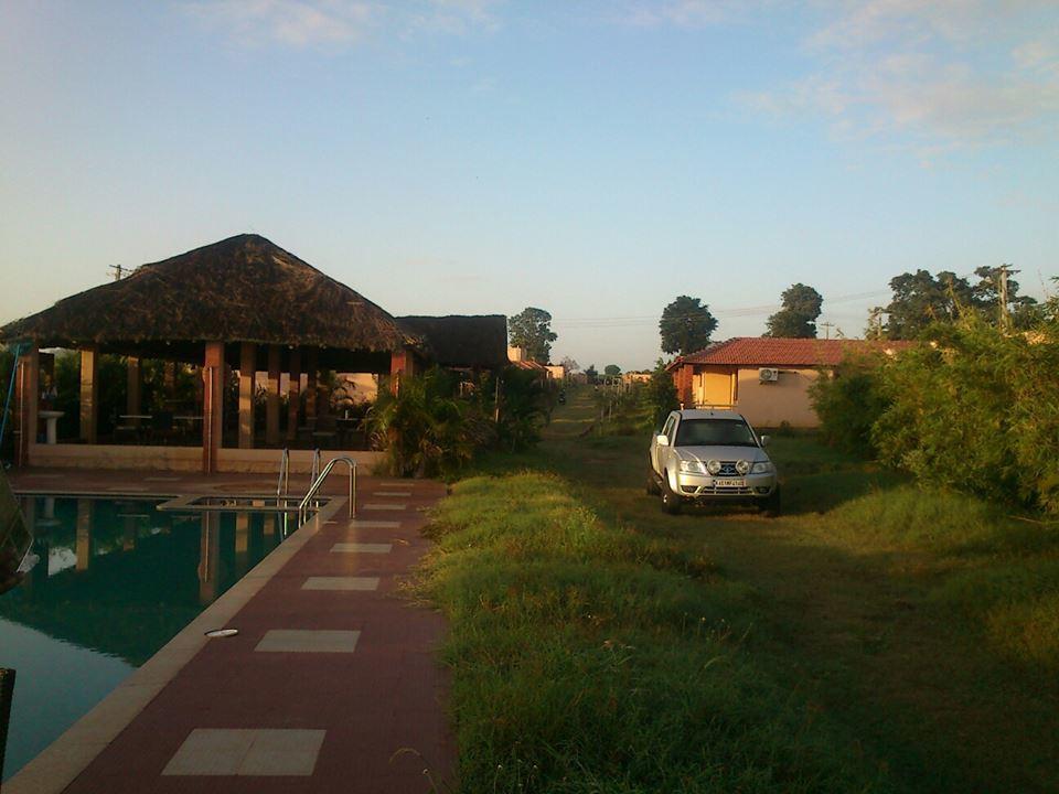 The Peepal Tree, Kabini Begur Luaran gambar